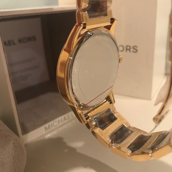 🔥MEGA SALE🔥Beautiful MK Gold two-tone Watch